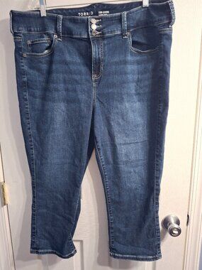 Torrid Super Soft Crop Jeggings, size 20